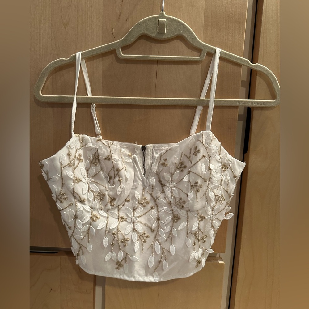 Women’s White & Gold Top (XS) - Picture 2 of 13